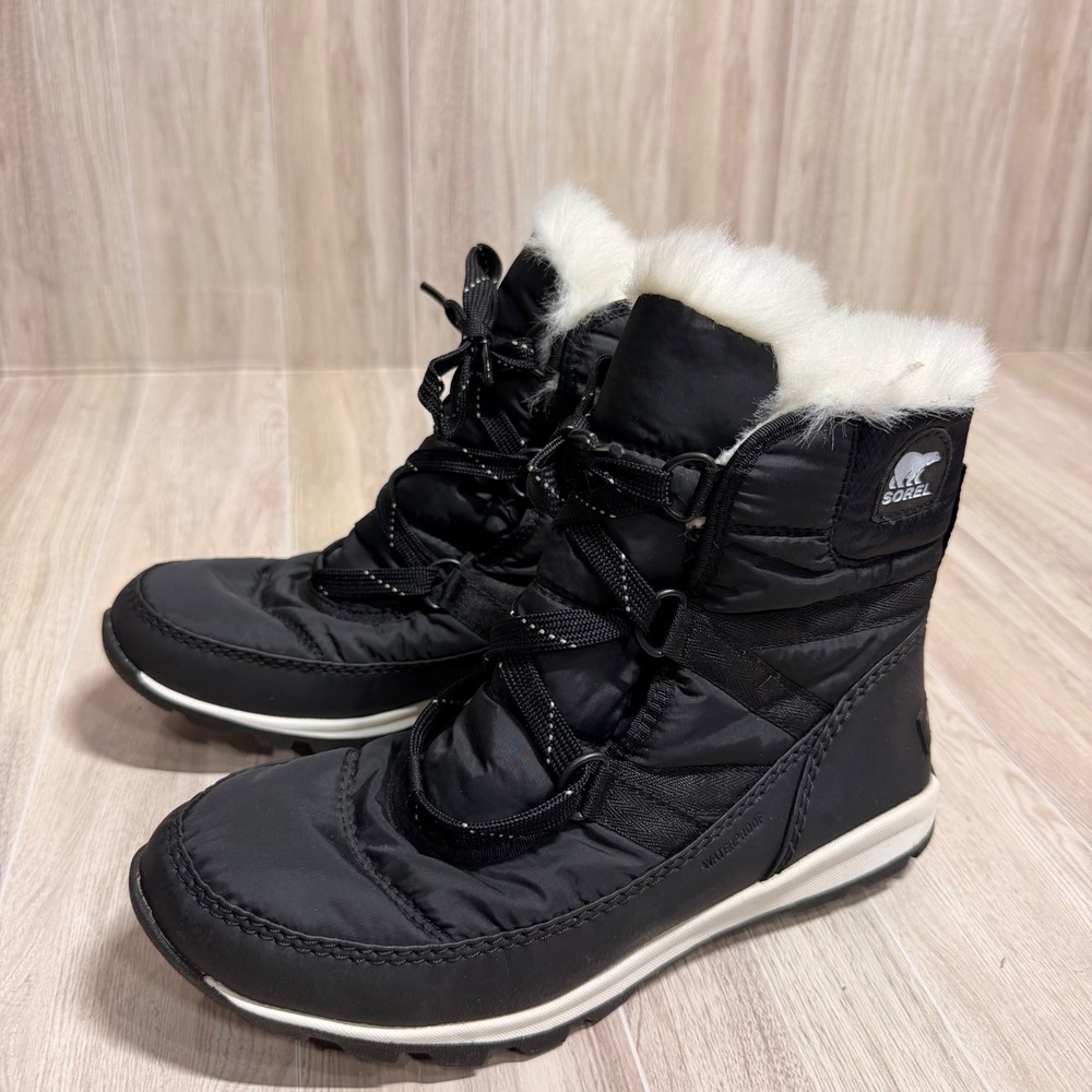 Sorel Whitney Short Lace Waterproof Winter Boots Black Faux Fur NY1897-010 Sz 6
